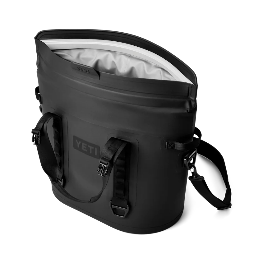 11959-yeti-hopper-m30-tote-soft-cooler-black-1.webp