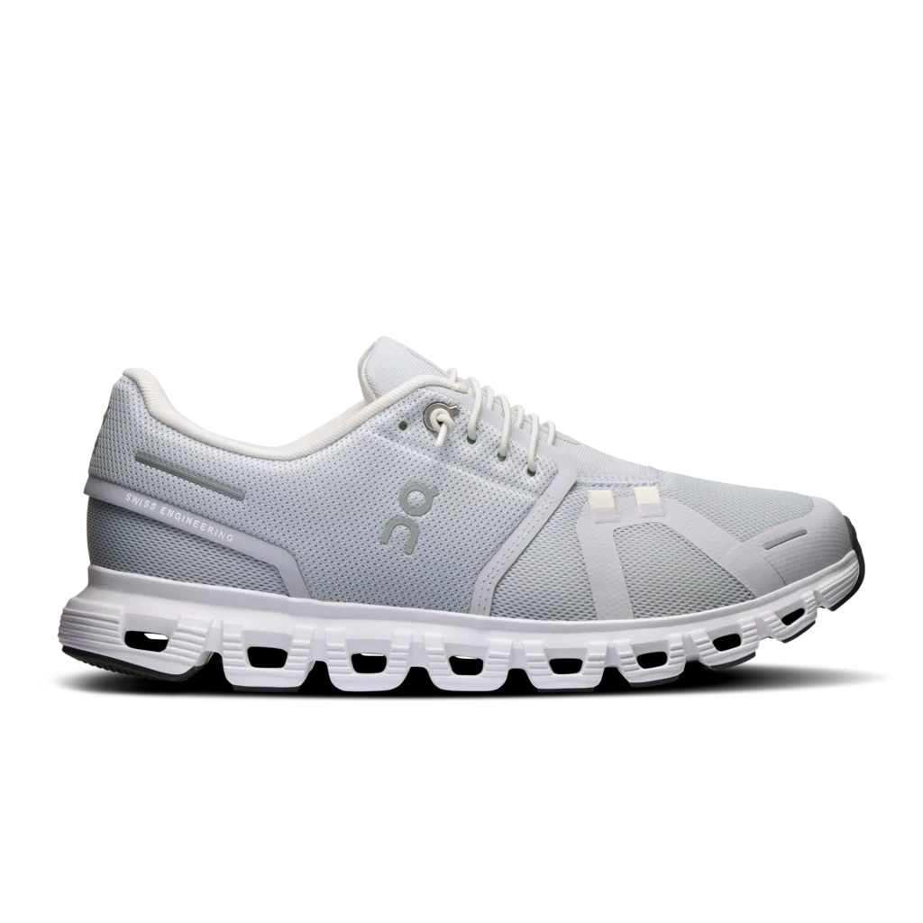 13377-on-cloud-6-sneaker-women-s-white-white-1.webp