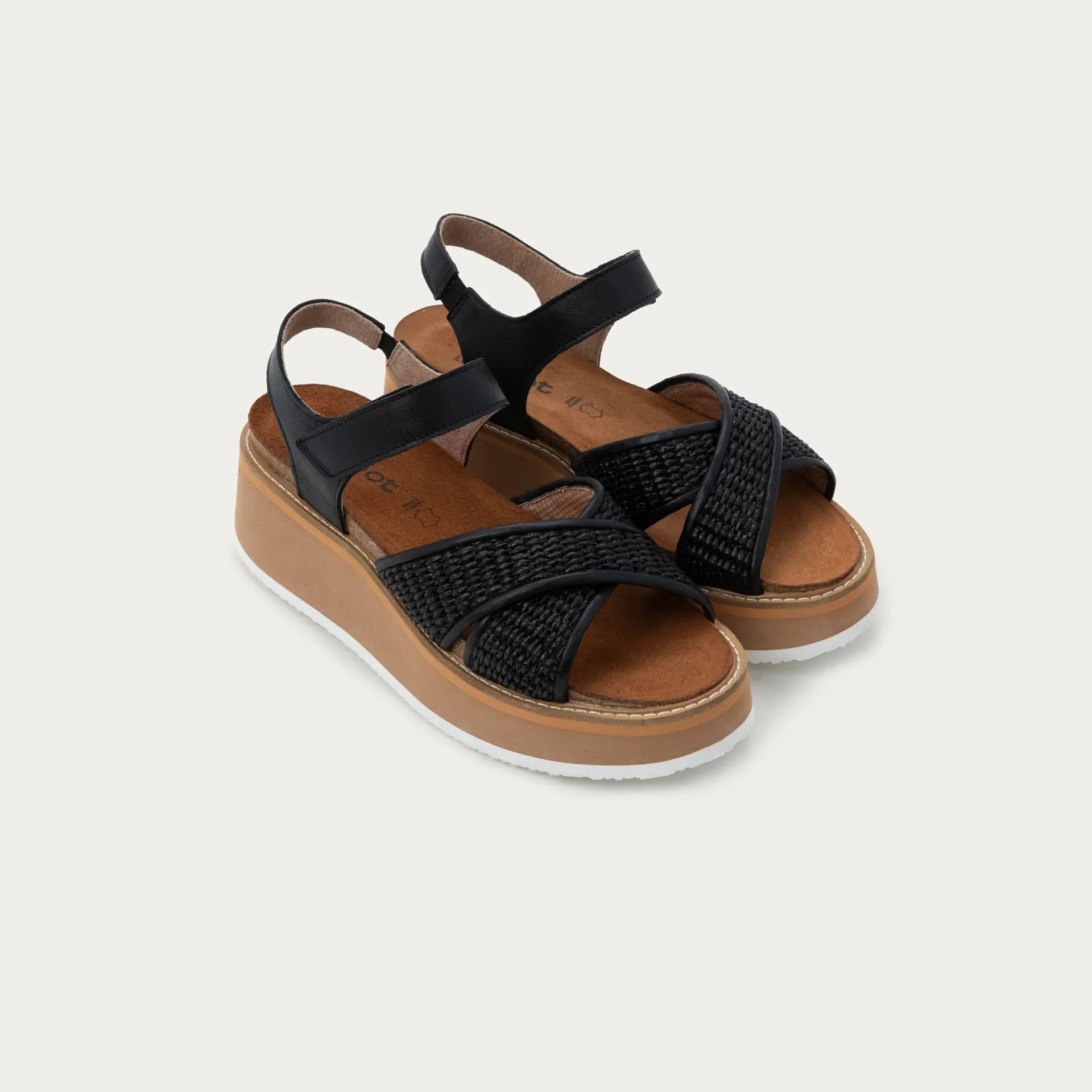 14899-naot-pavlova-sandal-women-s-jet-black-1.webp