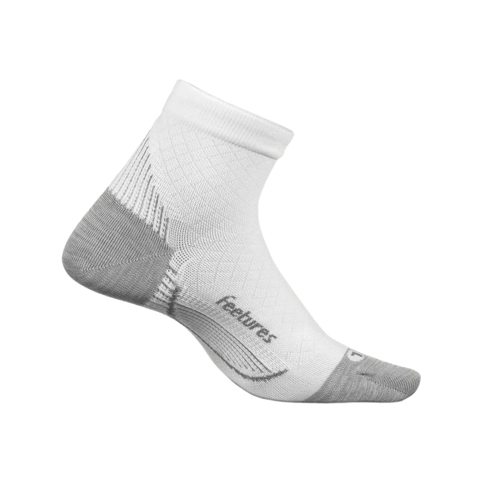 Feetures Plantar Fasciitis Relief Sock Light Cushion Quarter WHITE
