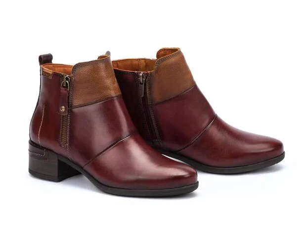 1543-pikolinos-malaga-ankle-boots-with-zipper-women-s-arcilla-1.webp