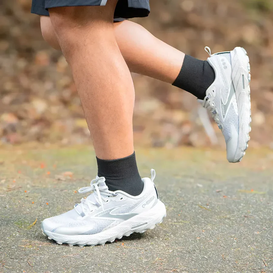 OS1st Wicked Comfort Socks 1/4 Crew BLACK