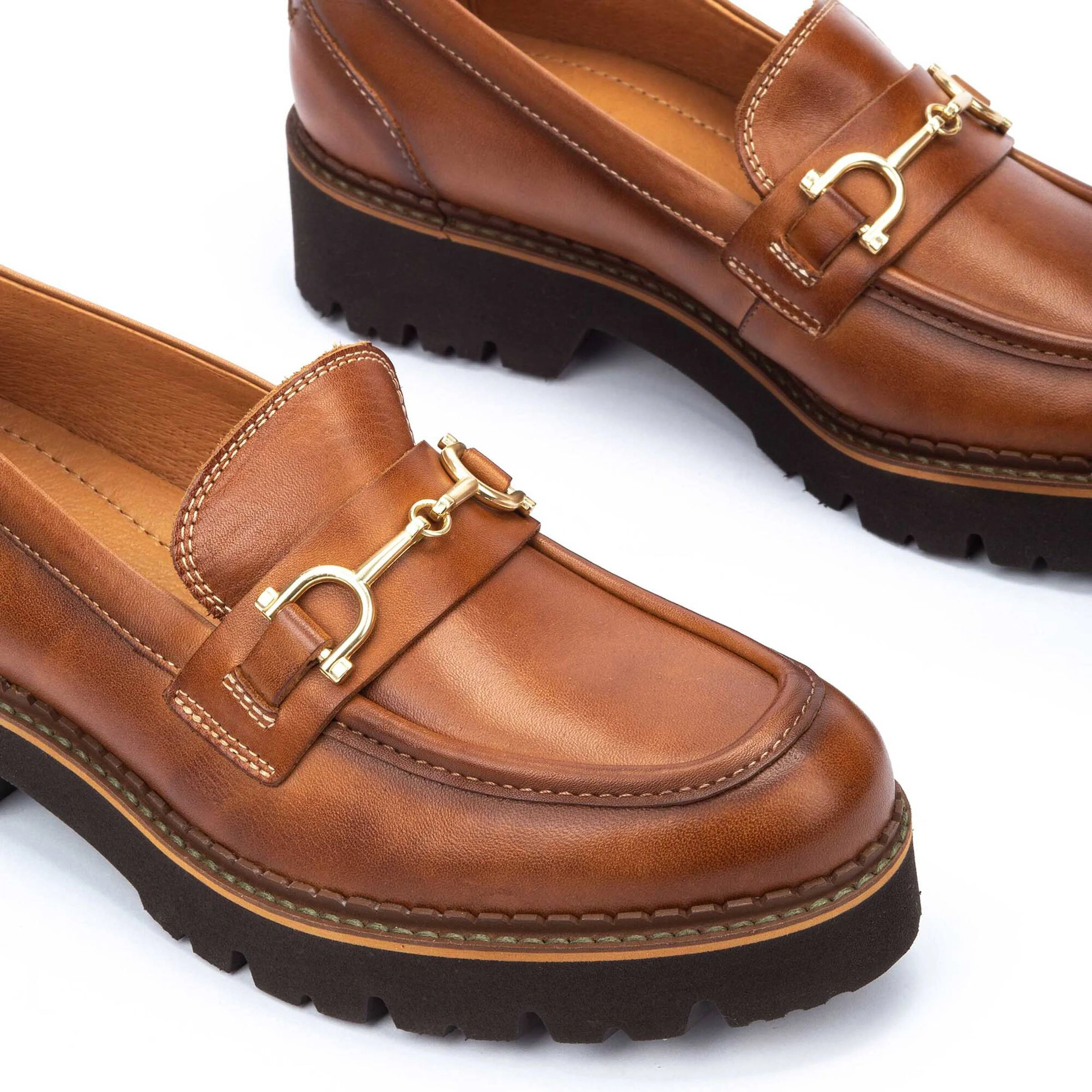 16888-pikolinos-vicar-thick-soled-loafers-women-s-black-1.webp