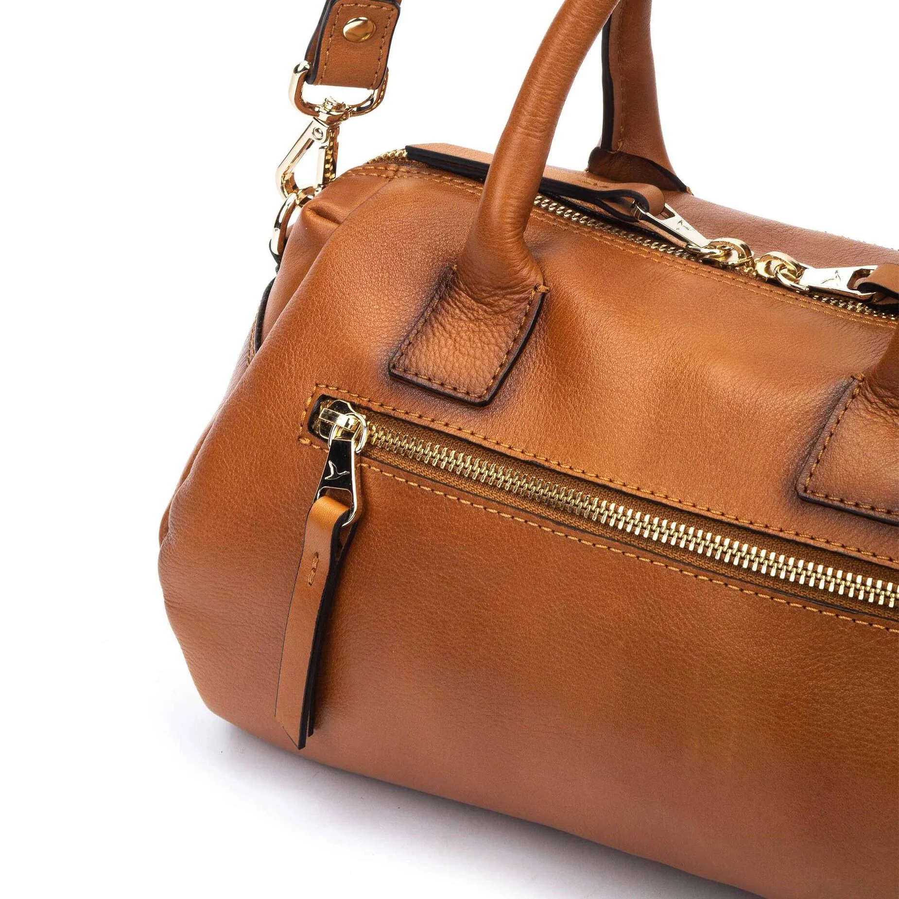 17098-pikolinos-ares-barrel-bag-brandy-1.webp