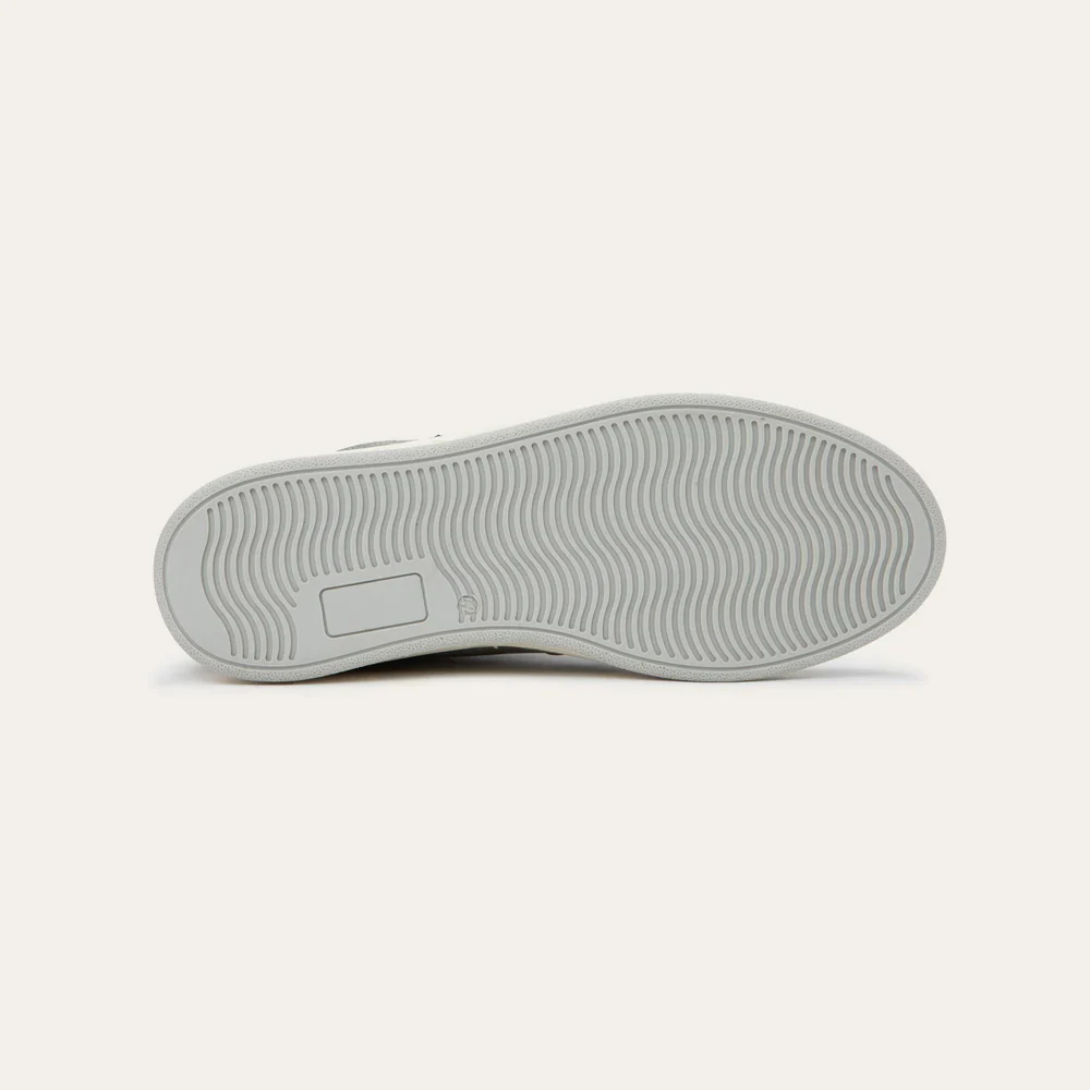 17110-naot-speed-shoes-men-s-gray-navy-brown-1.webp