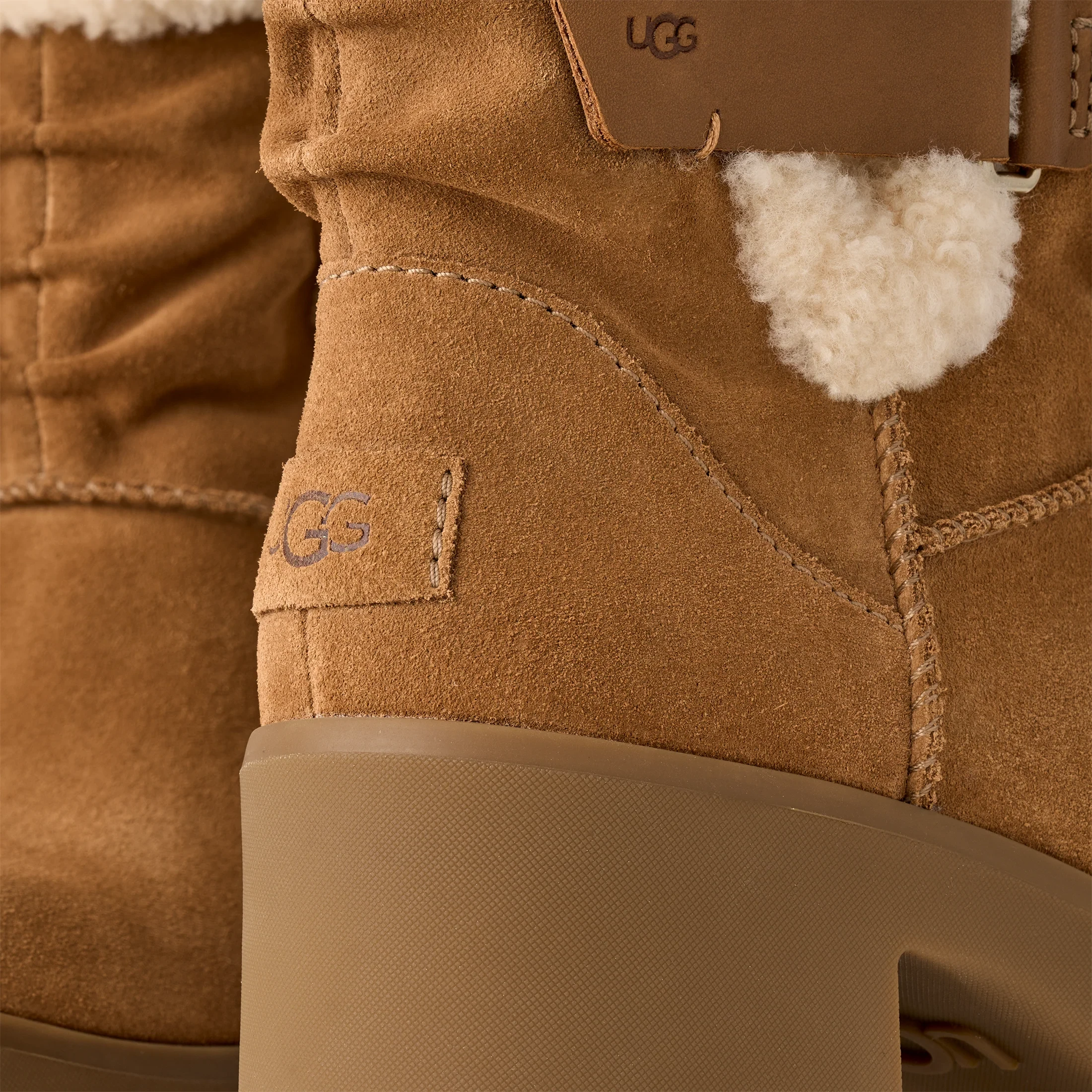 17332-ugg-moxy-pull-on-boot-women-s-chestnut-1.webp