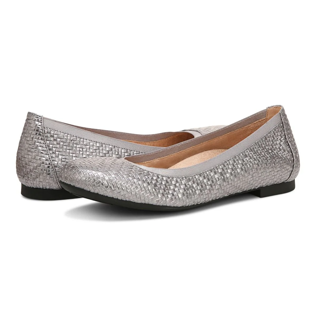 3946-vionic-anita-flat-women-s-silver-leather-1.webp