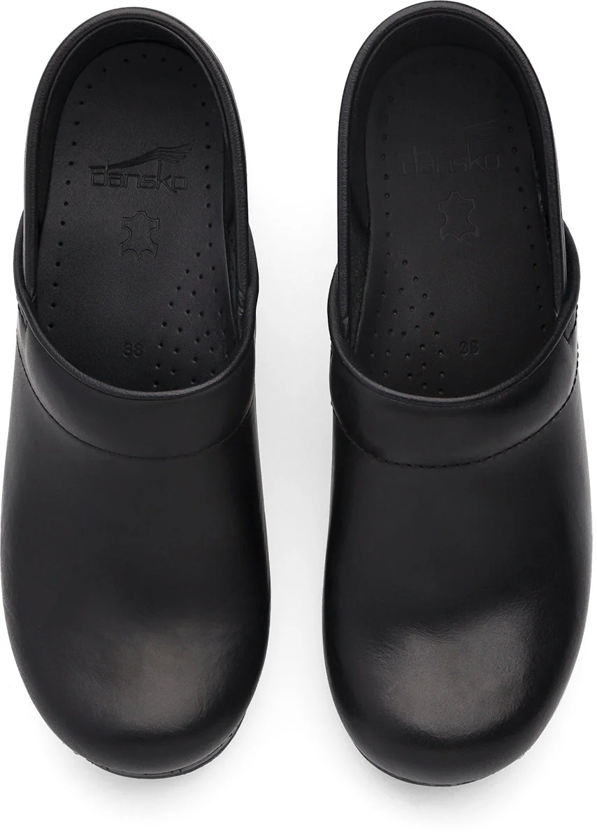 4000-dansko-professional-clog-women-s-black-cabrio-1.webp
