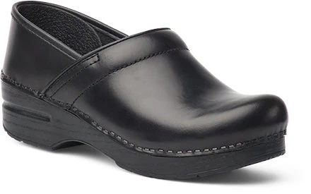 4000-dansko-professional-clog-women-s-black-cabrio-1.webp