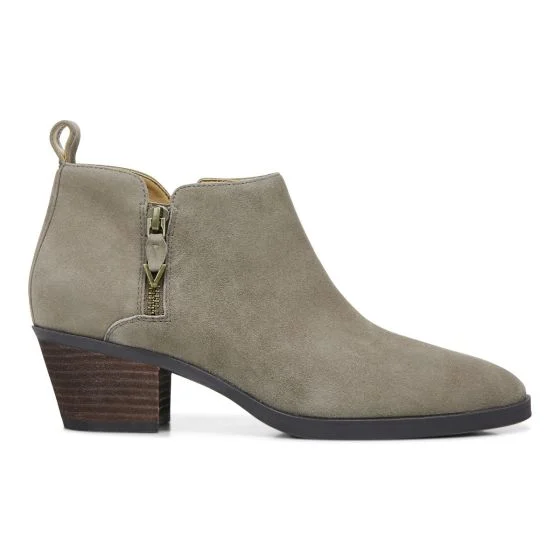 4038-vionic-cecily-ankle-boot-women-s-black-1.webp