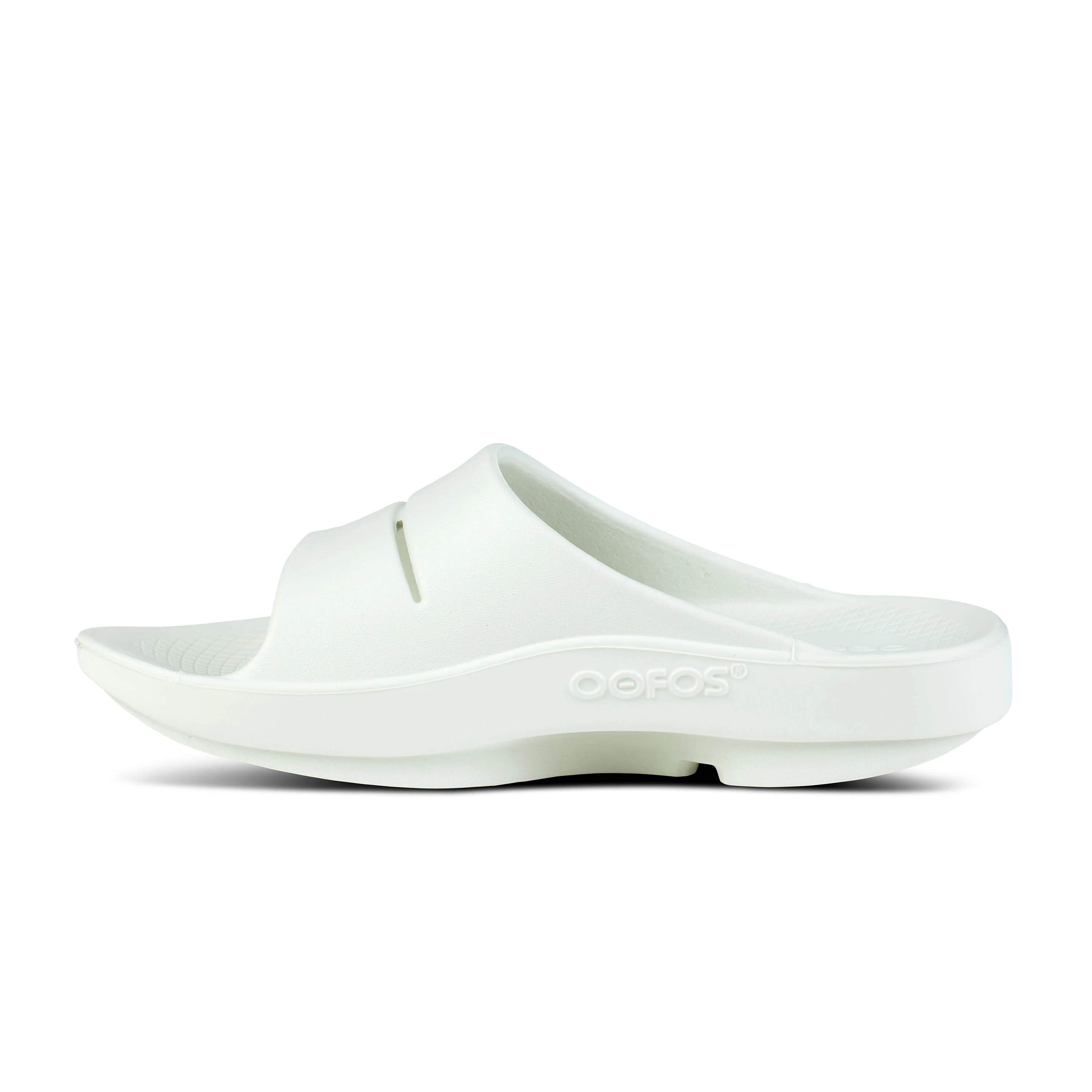 4111-oofos-ooahh-slide-unisex-black-1.webp