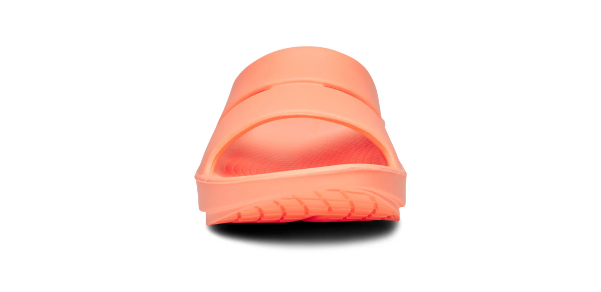 4111-oofos-ooahh-slide-unisex-black-1.webp