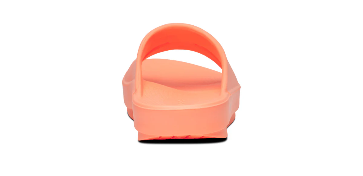 4111-oofos-ooahh-slide-unisex-black-1.webp