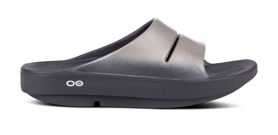 4125-oofos-ooahh-luxe-slide-women-s-frost-1.webp