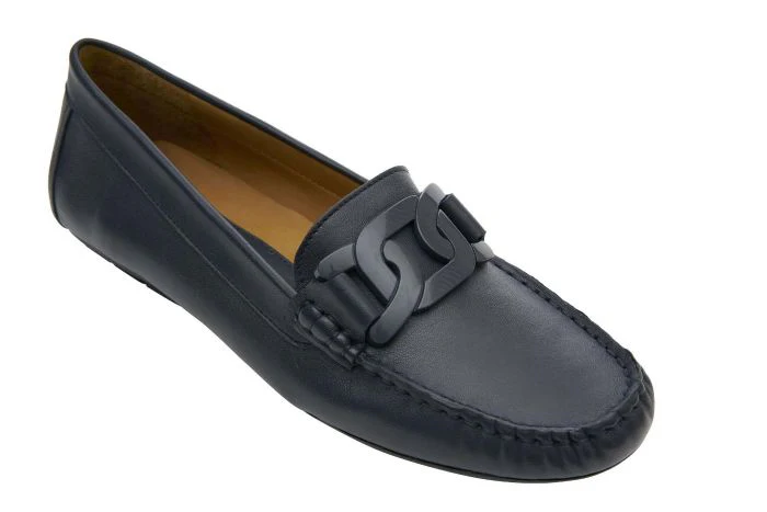 4449-vaneli-aiker-loafer-women-s-black-1.webp