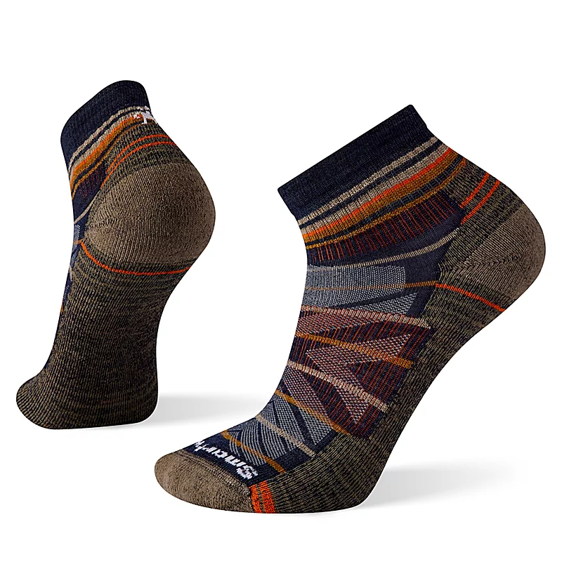 4607-smartwool-hike-light-cushion-ankle-socks-charcoal-1.webp