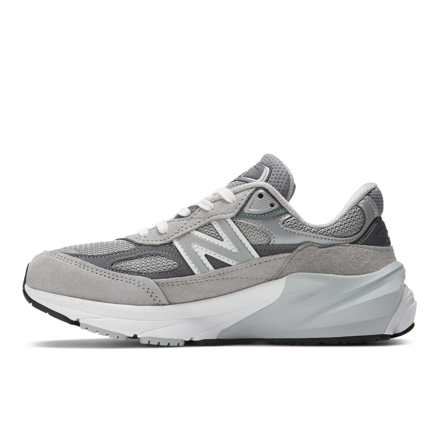 4685-new-balance-made-in-usa-990v6-men-s-grey-1.webp