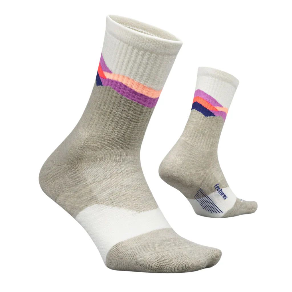 4760-feetures-trail-max-cushion-mini-crew-socks-ascent-gray-1.webp