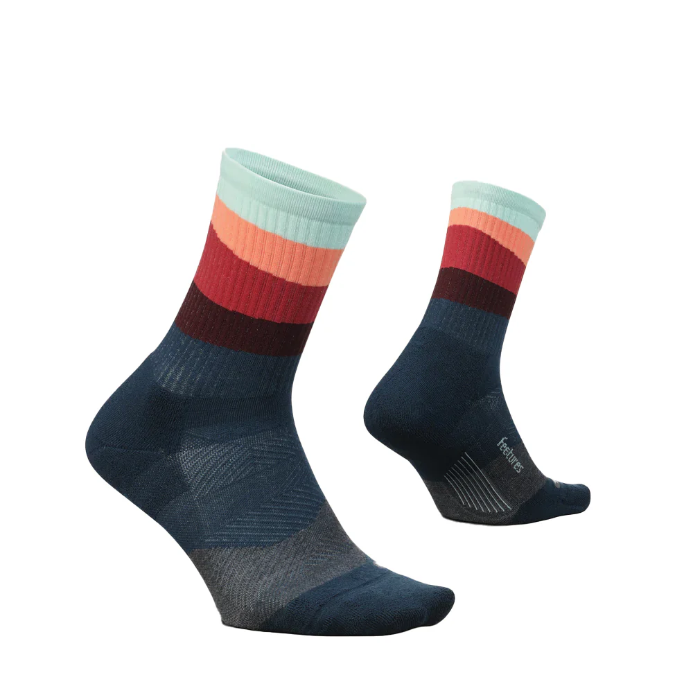 4760-feetures-trail-max-cushion-mini-crew-socks-ascent-gray-1.webp