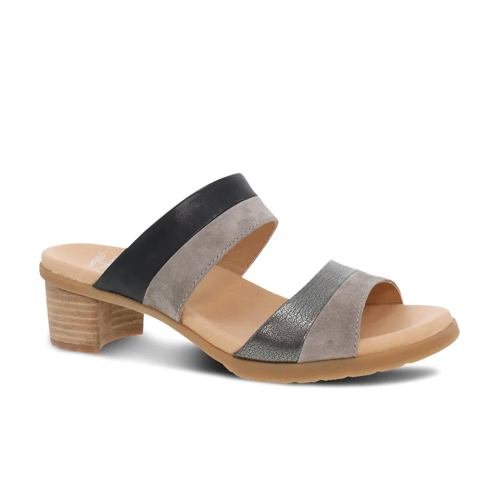 4995-dansko-theresa-sandal-women-s-blush-1.webp