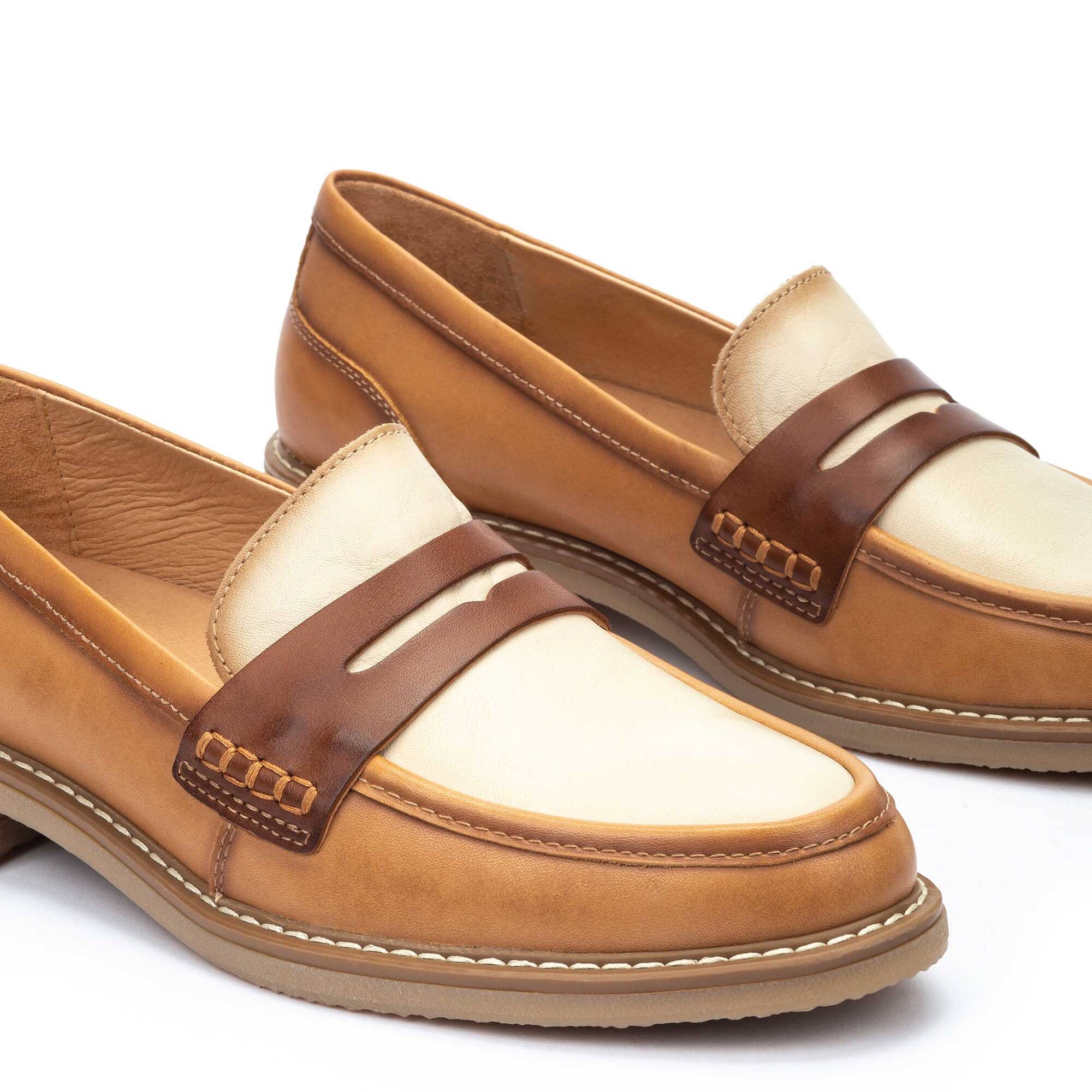 5713-pikolinos-aldaya-loafers-women-s-black-1.jpg