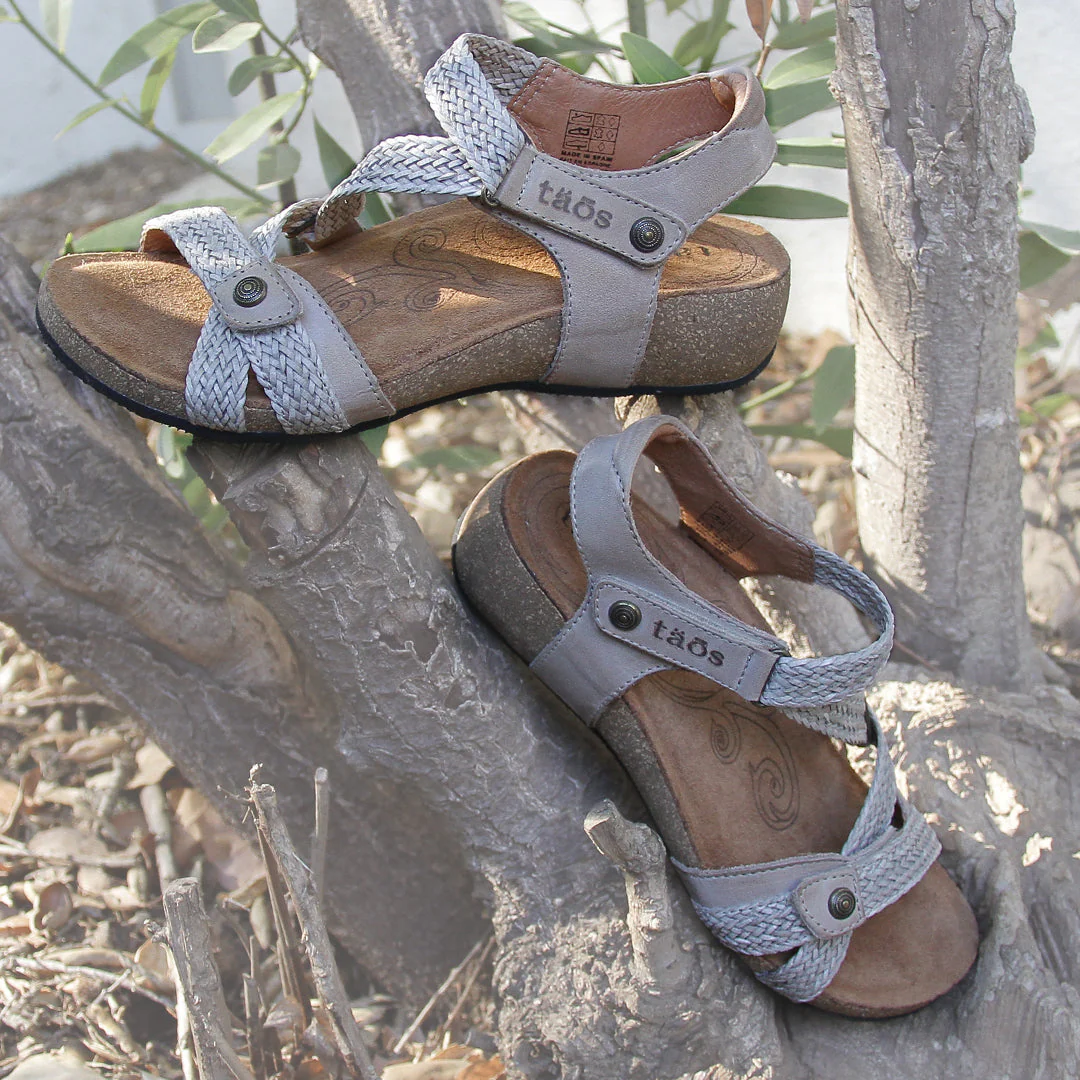 5778-taos-trulie-woven-leather-women-s-stone-woven-1.webp
