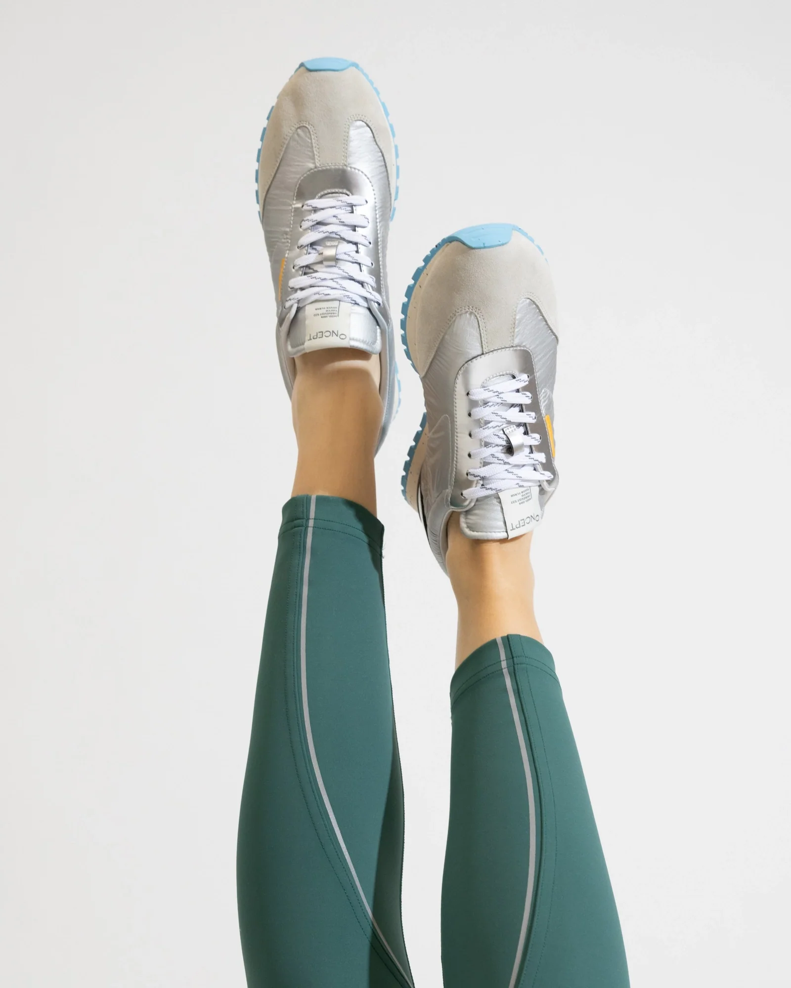 6754-oncept-tokyo-sneaker-women-s-silver-flash-1.webp