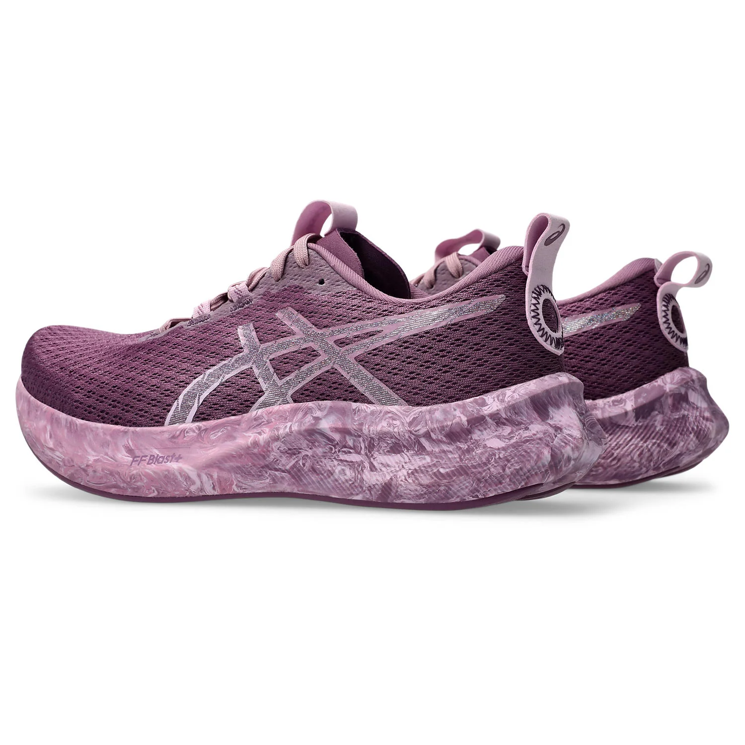 8209-asics-noosa-tri-16-women-s-black-white-1.webp