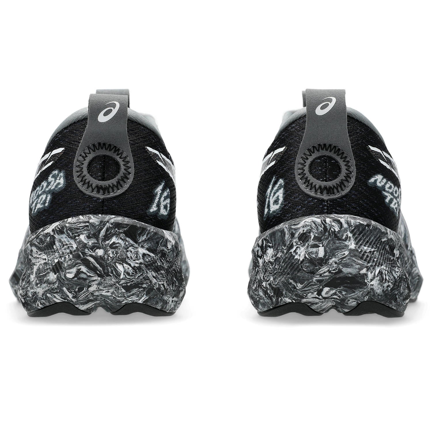 8209-asics-noosa-tri-16-women-s-black-white-1.webp