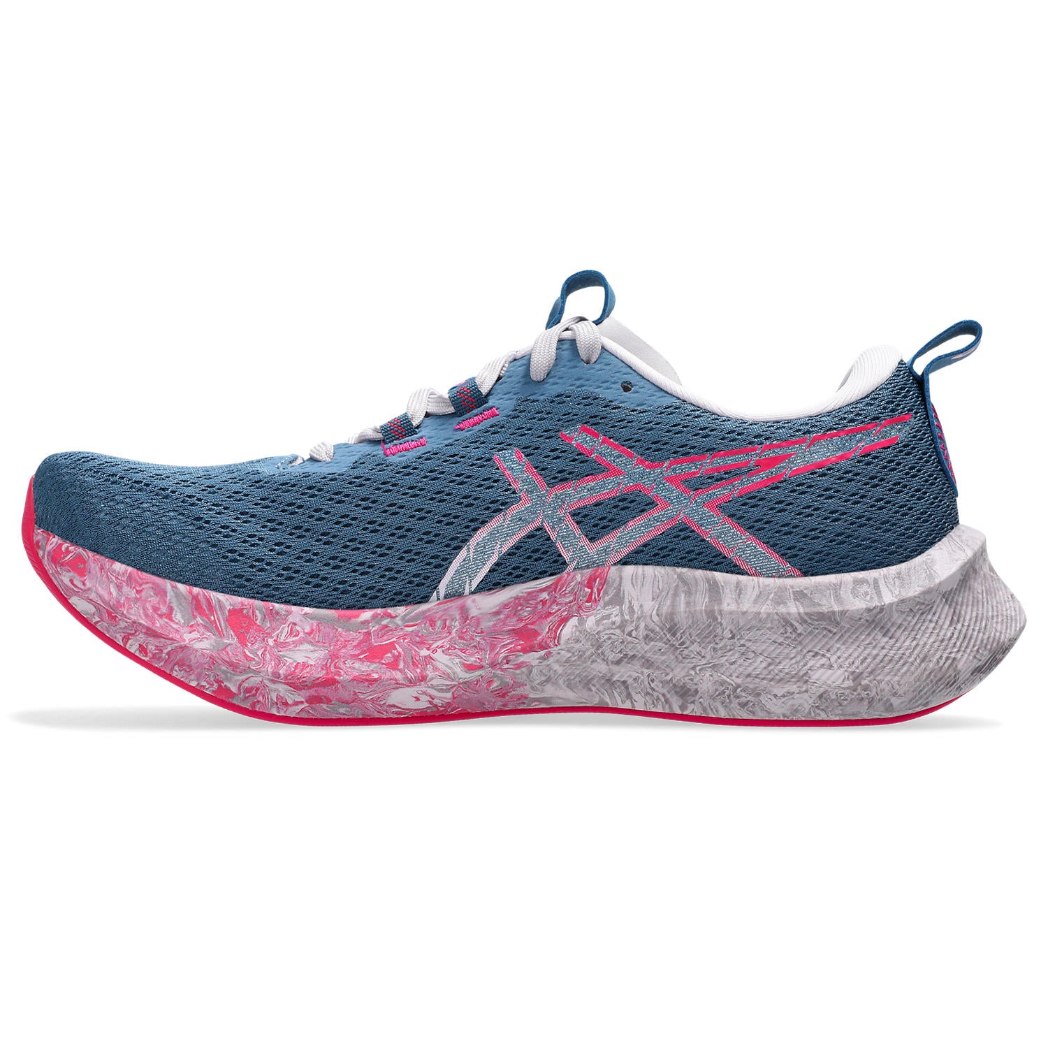 8209-asics-noosa-tri-16-women-s-black-white-1.webp