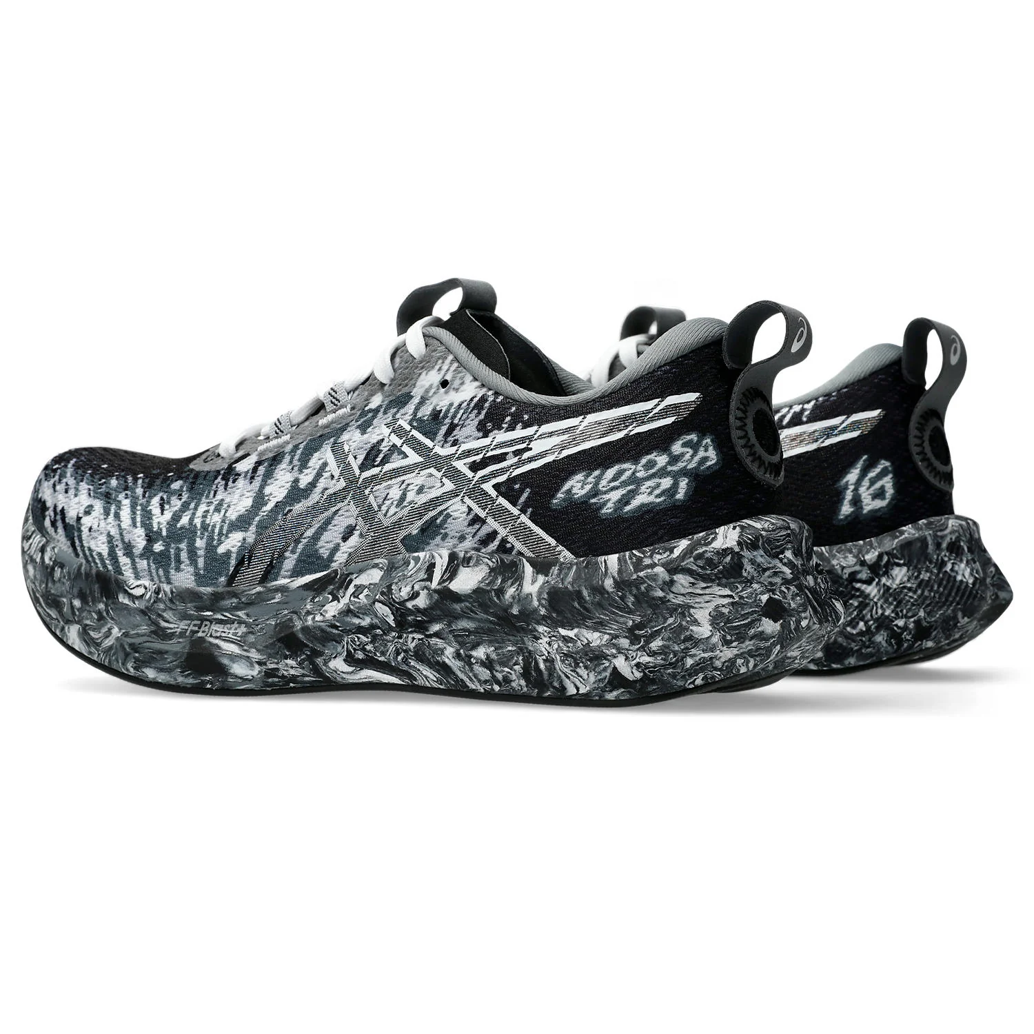 8209-asics-noosa-tri-16-women-s-black-white-1.webp