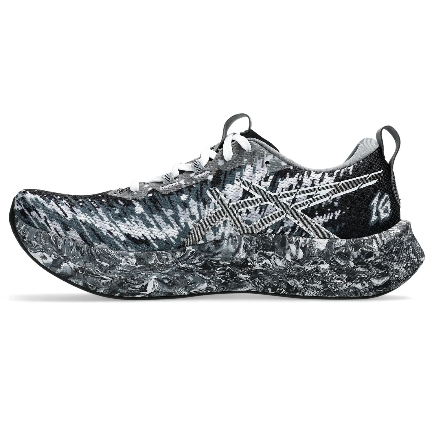 8371-asics-noosa-tri-16-men-s-black-white-1.webp