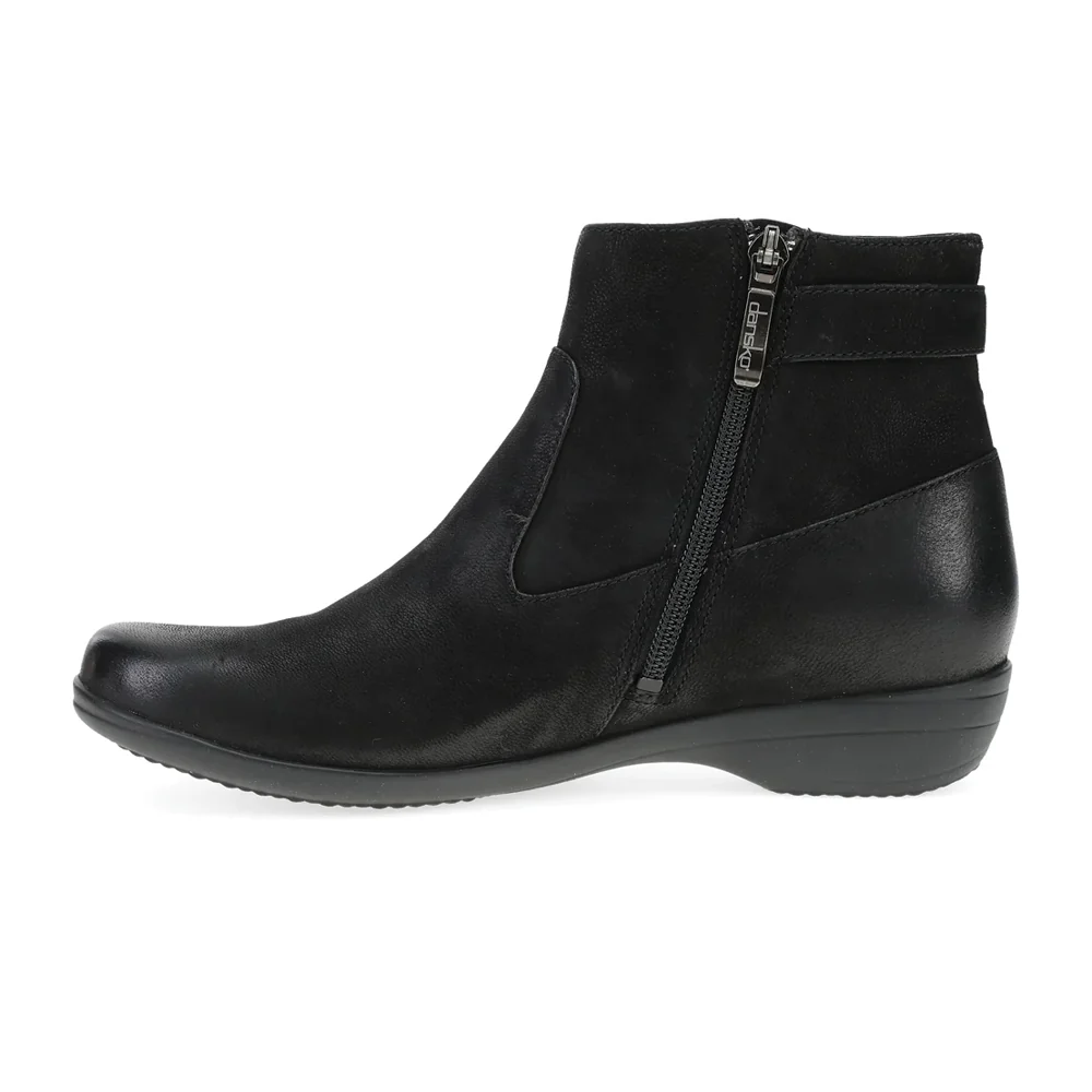 8605-dansko-finnley-boot-women-s-black-1.webp