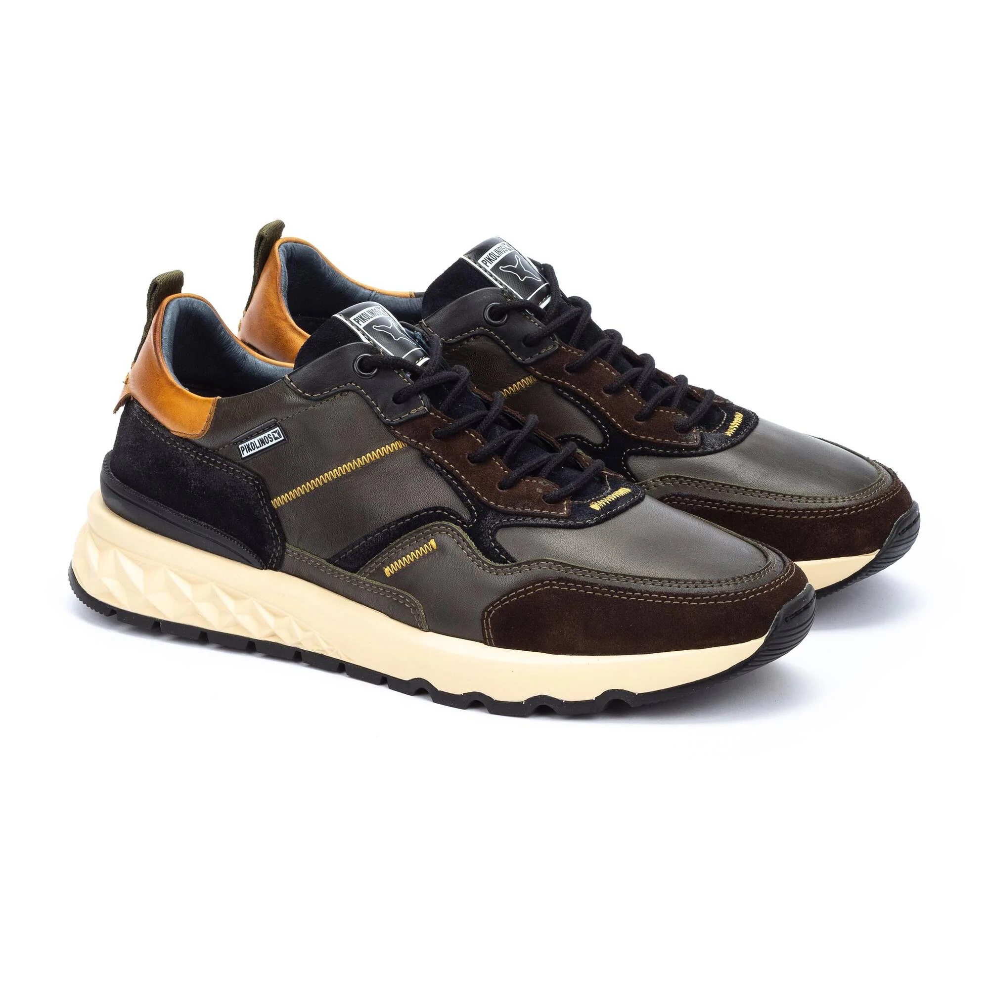 8885-pikolinos-aranda-casual-trainers-men-s-black-1.jpg