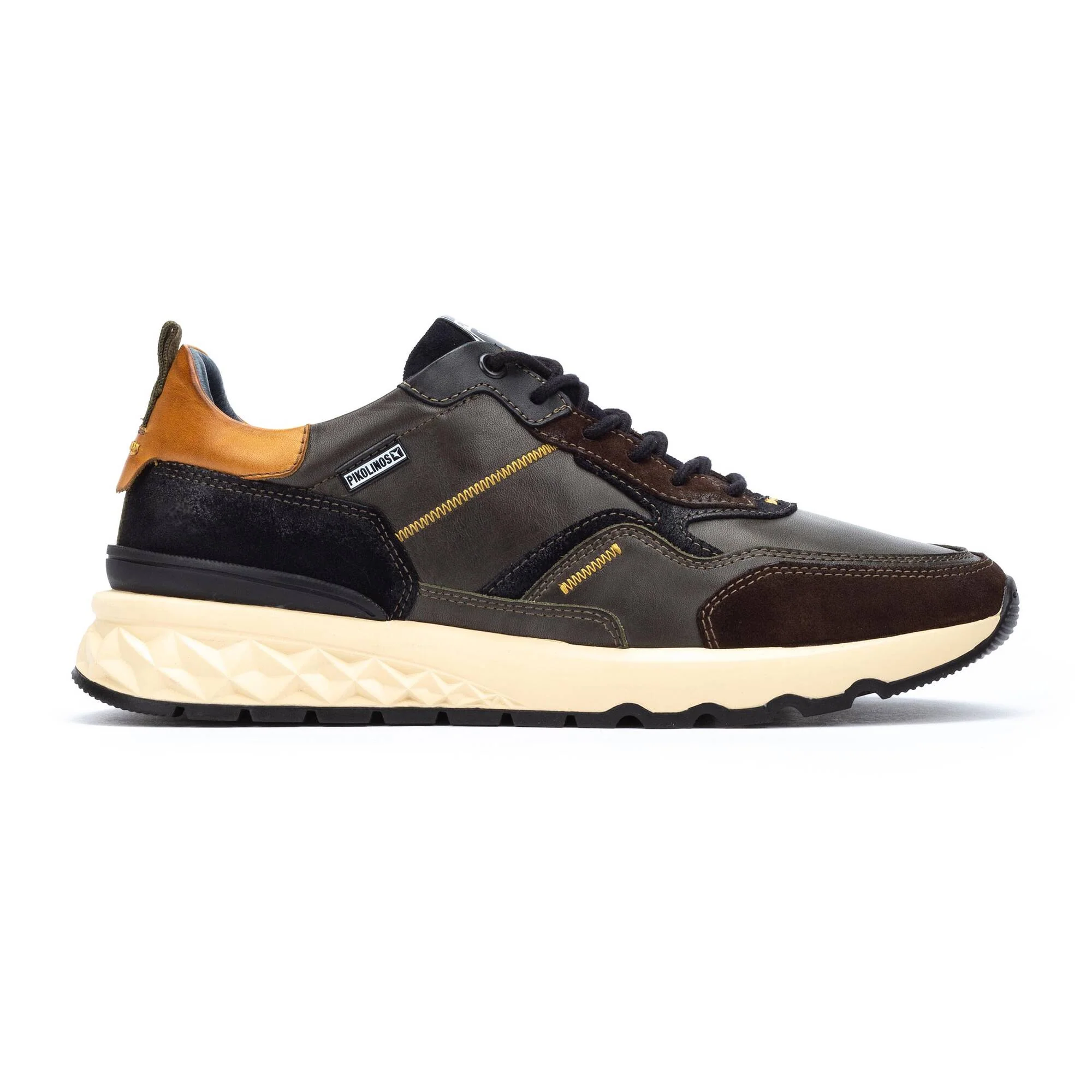 8885-pikolinos-aranda-casual-trainers-men-s-black-1.jpg