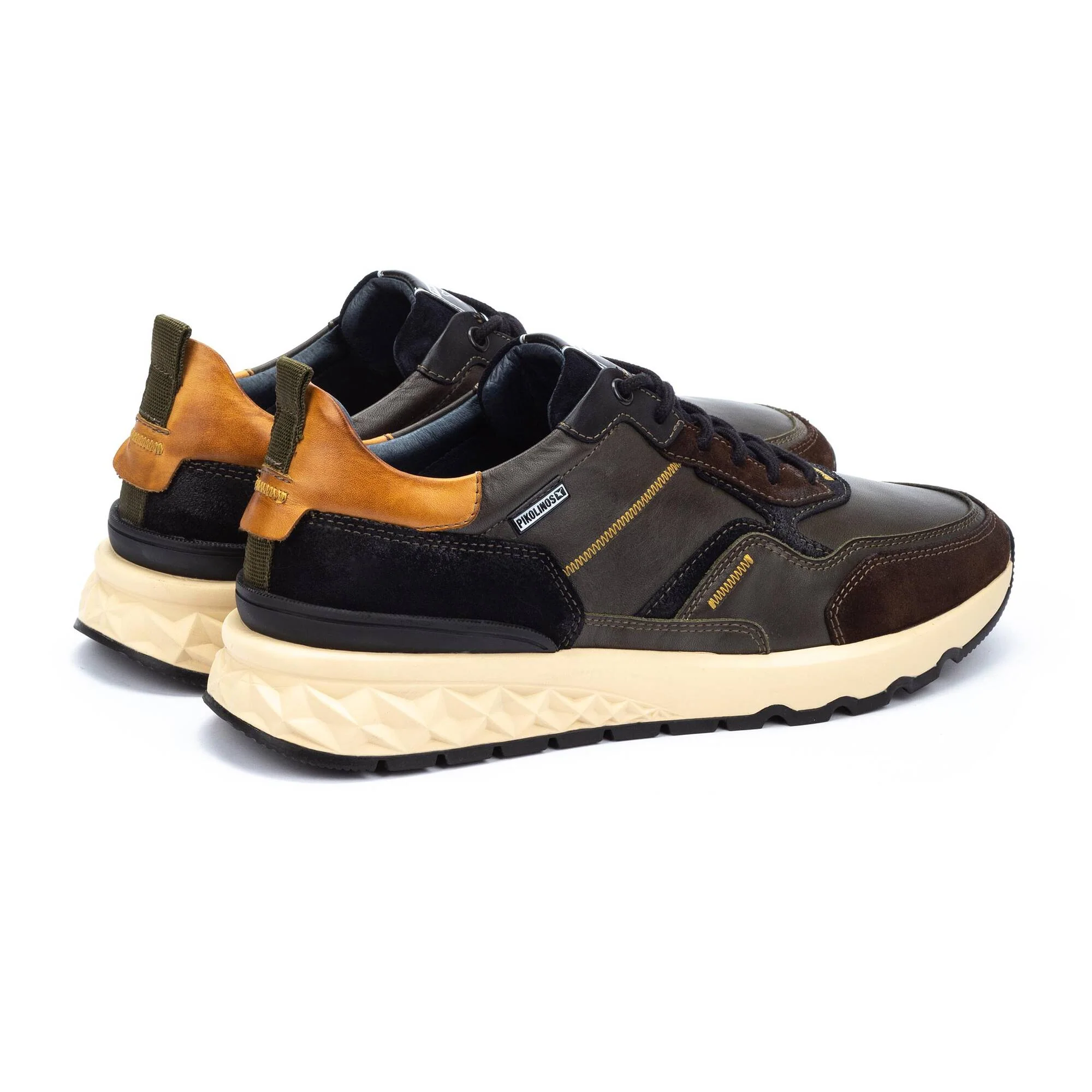 8885-pikolinos-aranda-casual-trainers-men-s-black-1.jpg