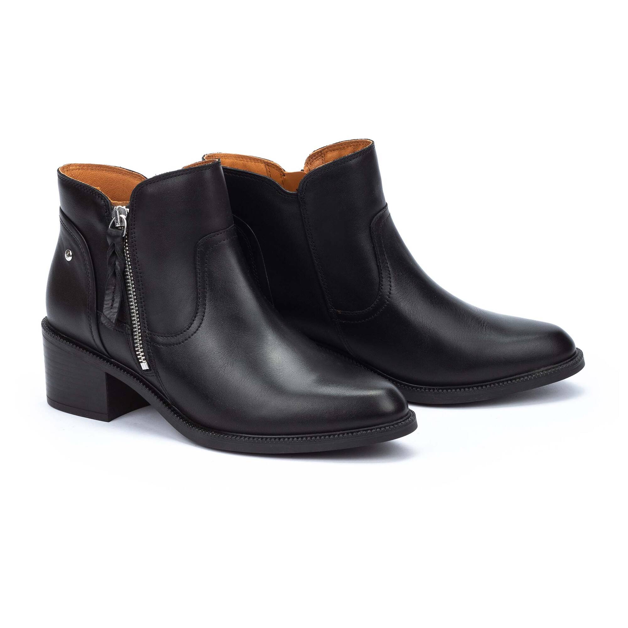 9458-pikolinos-bacarot-short-ankle-boots-with-zip-women-s-black-1.jpg